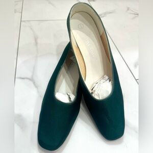 💚 Emerald Green Heels